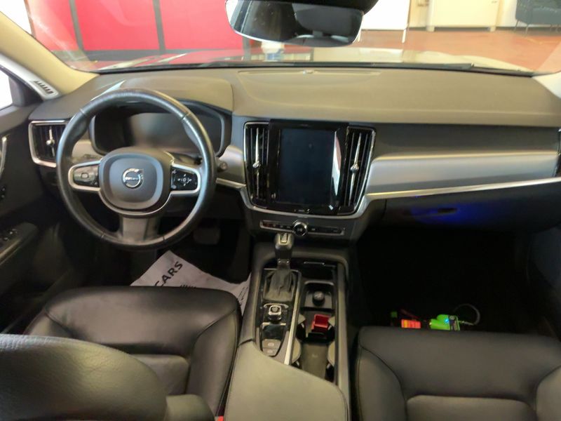 Volvo V90 2.0 D4 Momentum — zdjęcie 12