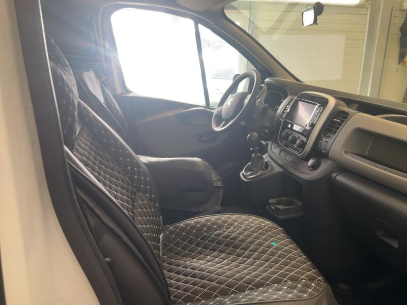 Renault Trafic 1.6 dCi Energy L2H2 2,9t Komfort — zdjęcie 11