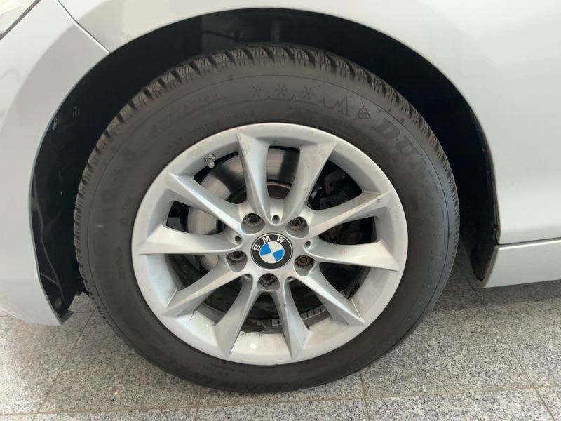 BMW 1er 120d xDrive Advantage 2018 – снимка 3