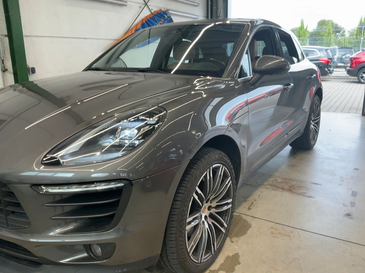 Porsche Macan S