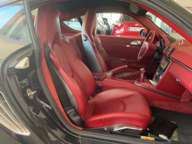 Porsche Cayman 2.7 — zdjęcie 14