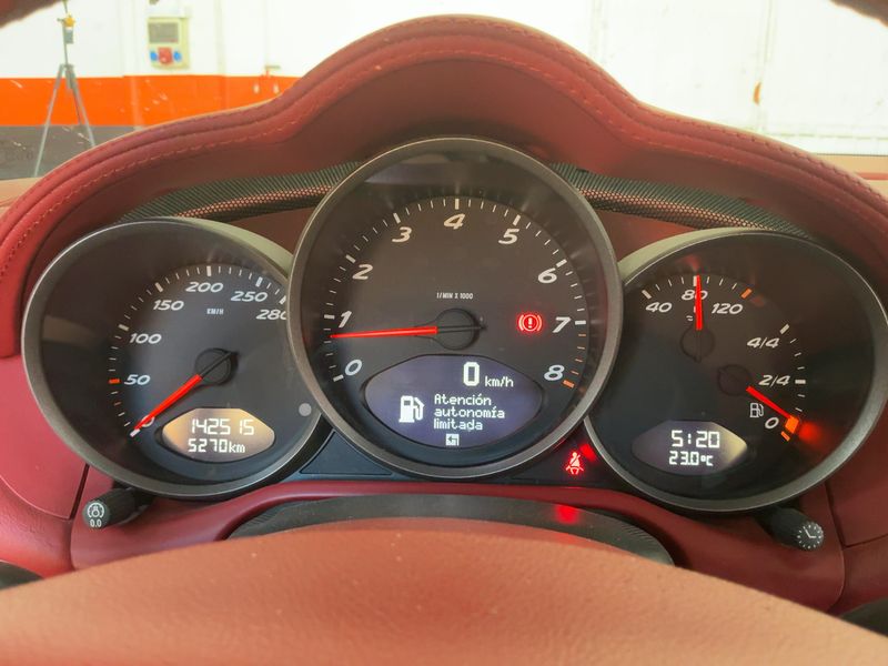 Porsche Cayman 2.7 — zdjęcie 13