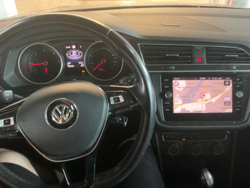 Volkswagen Tiguan 2.0 TDI Comfortline 4Motion BlueMotion Tech — zdjęcie 12