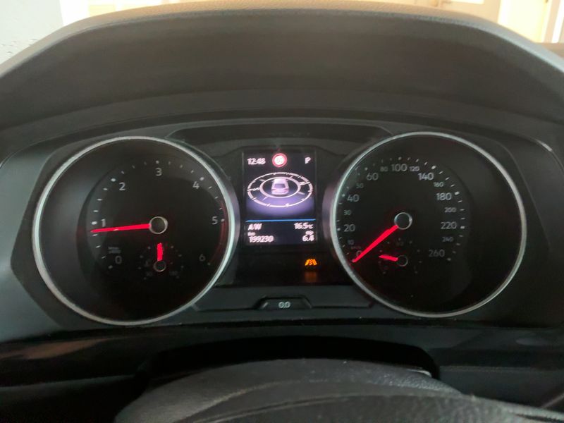 Volkswagen Tiguan 2.0 TDI Comfortline 4Motion BlueMotion Tech — zdjęcie 13