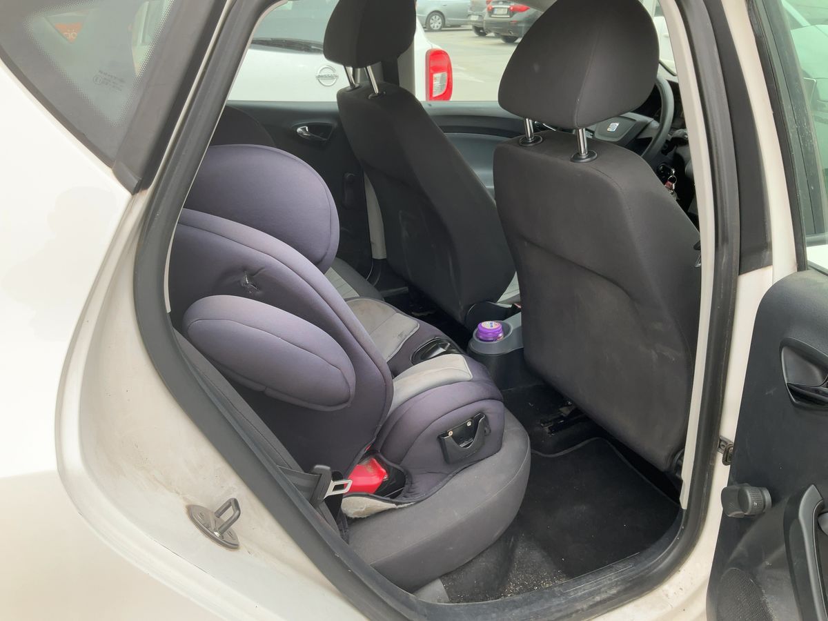 Seat Ibiza 2013 — photo 21