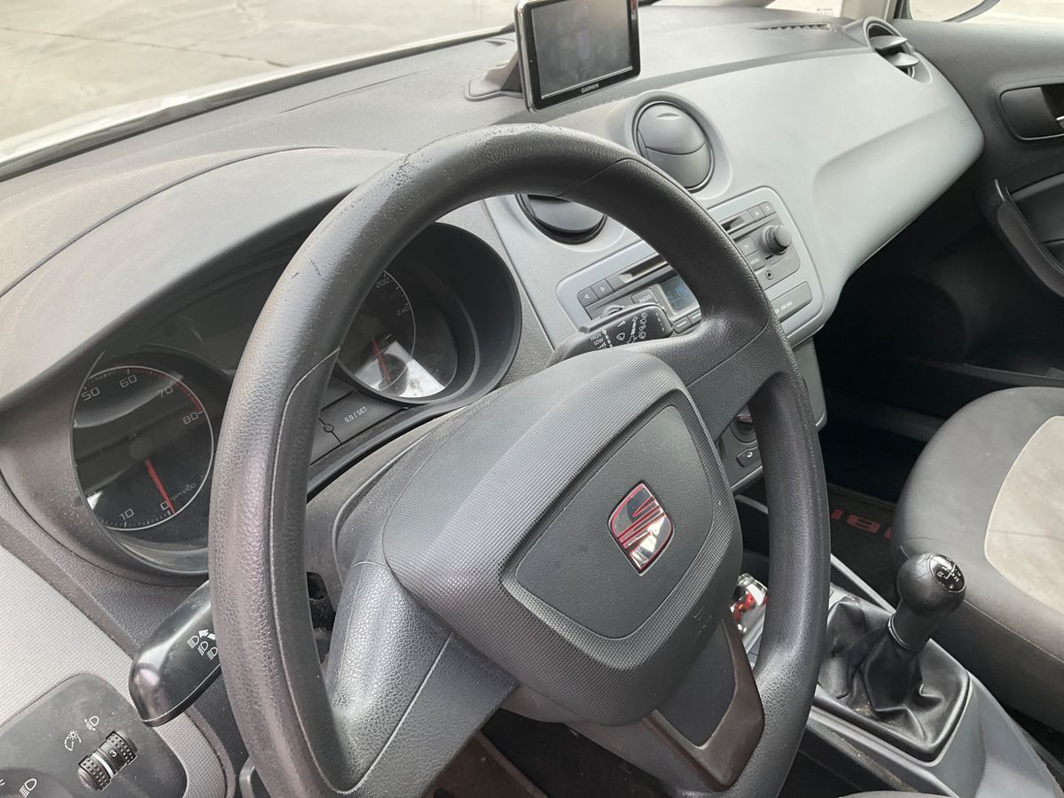 Seat Ibiza 2013 — photo 27
