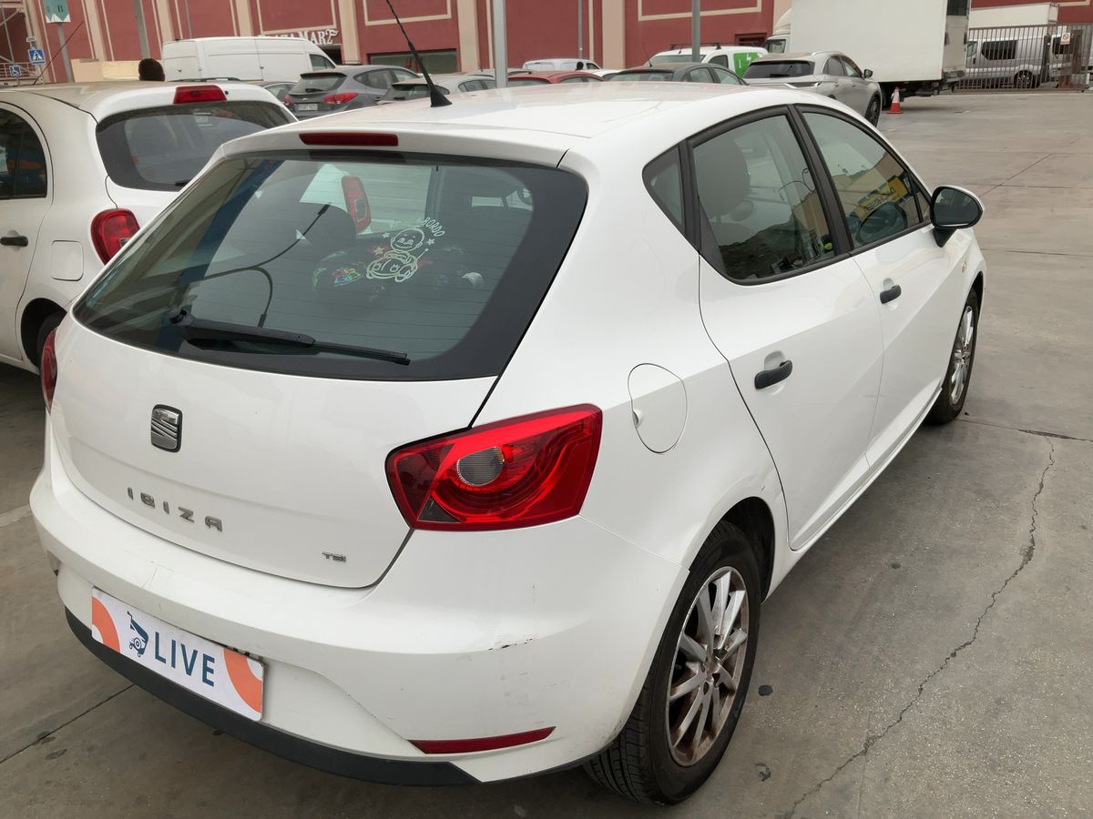 Seat Ibiza 2013 — photo 10