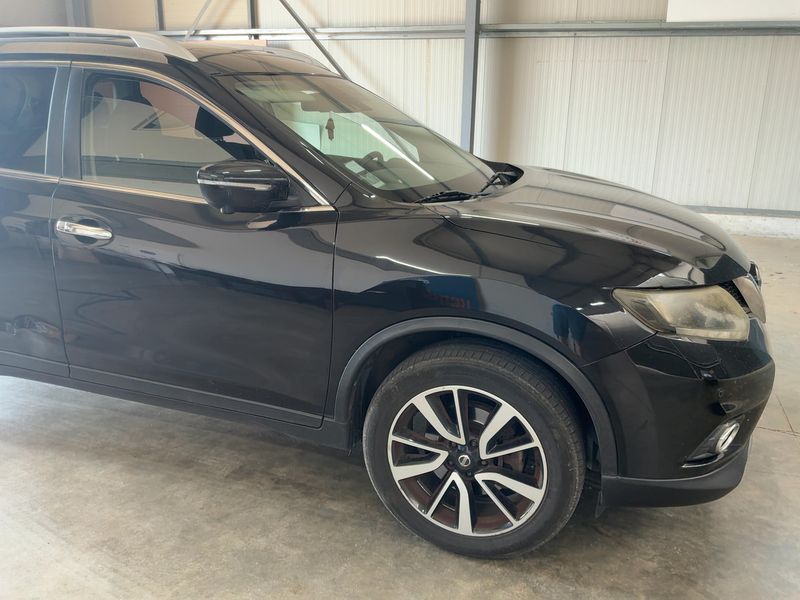 Nissan X-Trail 1.6 dCi N-Connecta — zdjęcie 8