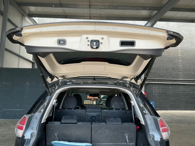Nissan X-Trail 1.6 dCi N-Connecta — zdjęcie 10