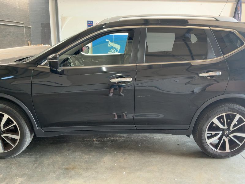 Nissan X-Trail 1.6 dCi N-Connecta — zdjęcie 4