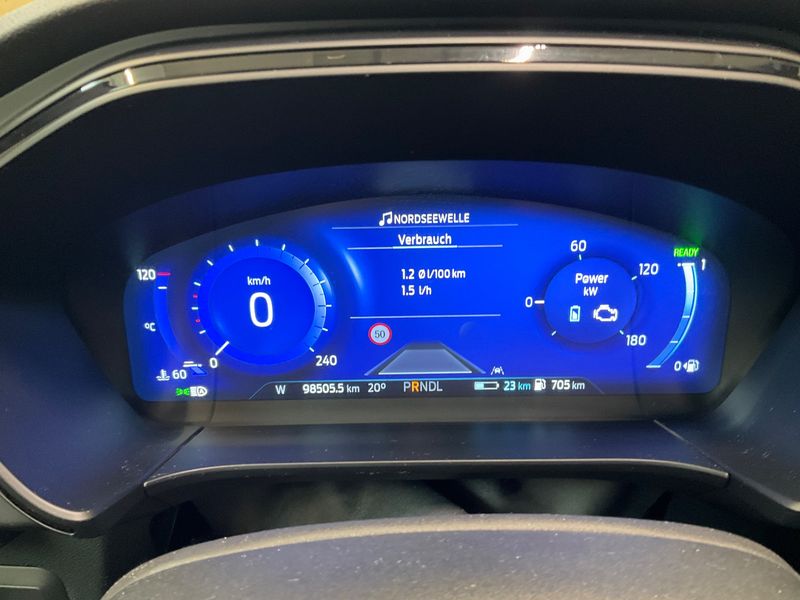 Ford Kuga 2.5 Plug-in Hybrid ST-Line X — zdjęcie 13