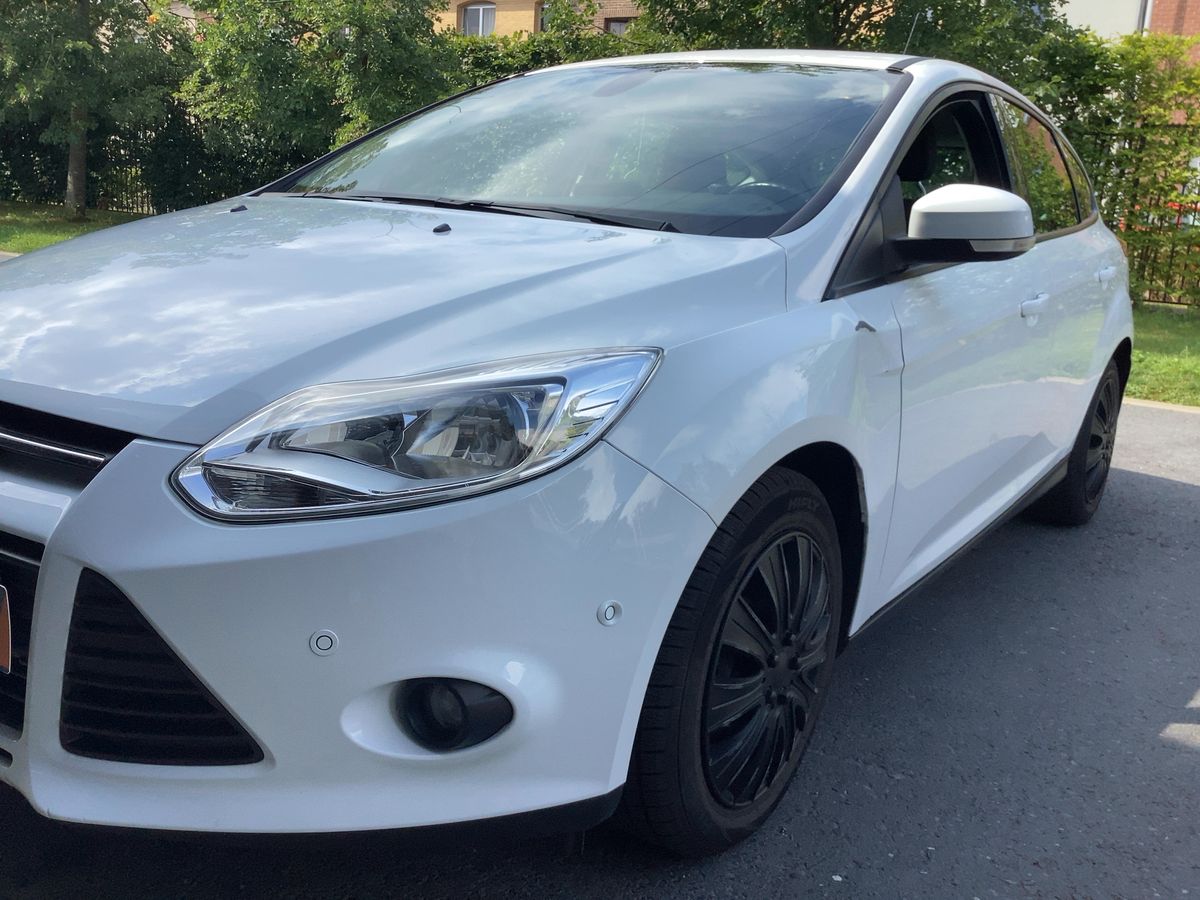Ford Focus 1.0 EcoBoost Champions Edition