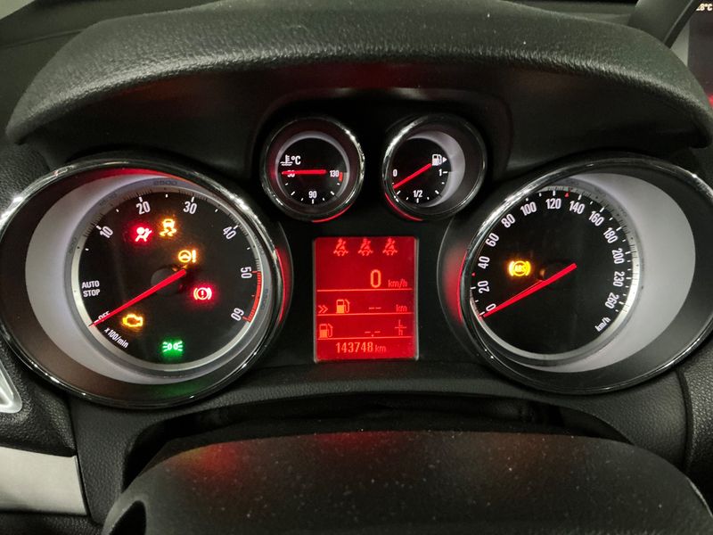 Opel Mokka 1.7 CDTI Selective — zdjęcie 13