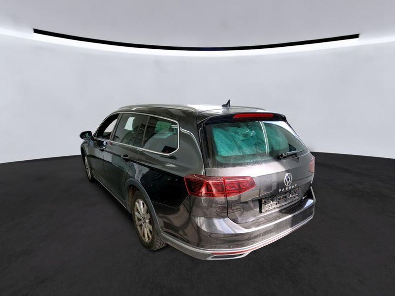 Volkswagen Passat Alltrack 2.0 TDI 4Motion — zdjęcie 14