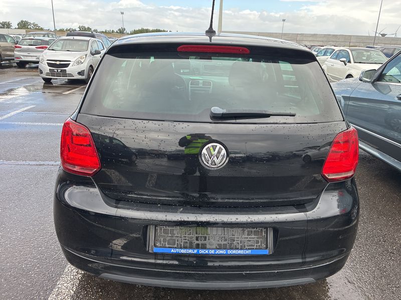 Volkswagen Polo 1.4 TDI Trendline BlueMotion Tech 2015 – снимка 4