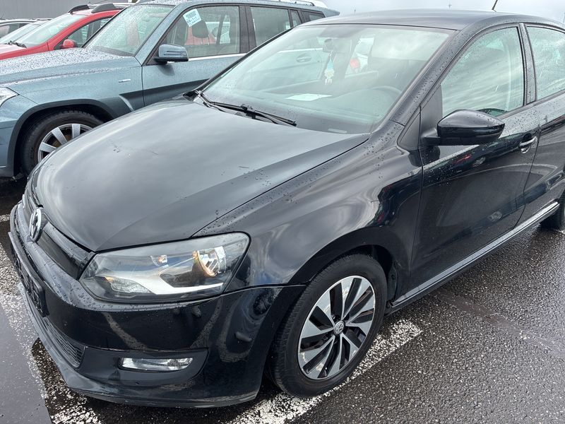 Volkswagen Polo 1.4 TDI Trendline BlueMotion Tech 2015 – снимка 2