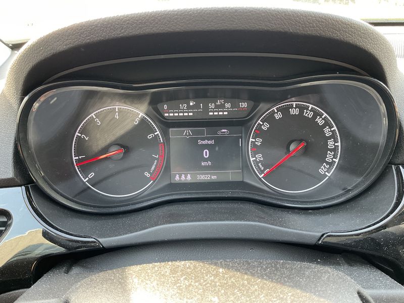 Opel Corsa 1.2 Edition — zdjęcie 13