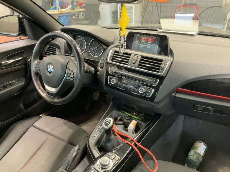 BMW 2er 218i Sport Line — zdjęcie 12