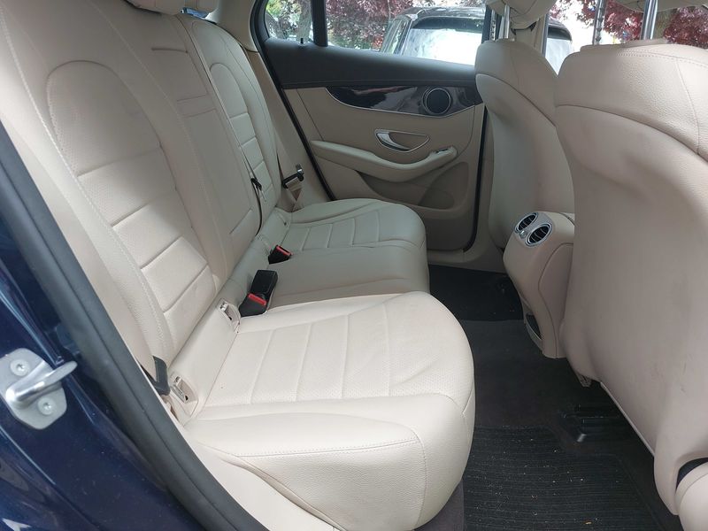 Mercedes-Benz GLC-Klasse GLC 220 d 4Matic Business — zdjęcie 14