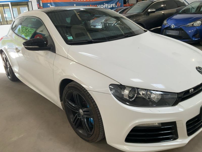 Volkswagen Scirocco 2.0 TSI R — zdjęcie 8