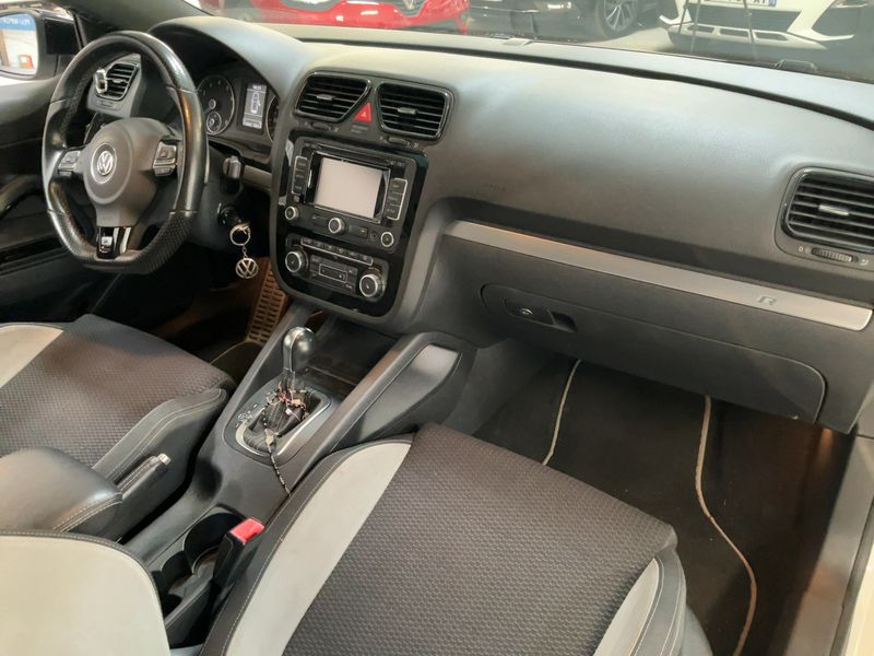 Volkswagen Scirocco 2.0 TSI R — zdjęcie 12