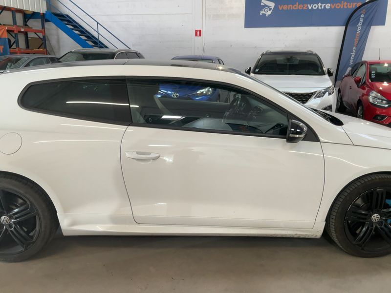 Volkswagen Scirocco 2.0 TSI R — zdjęcie 7