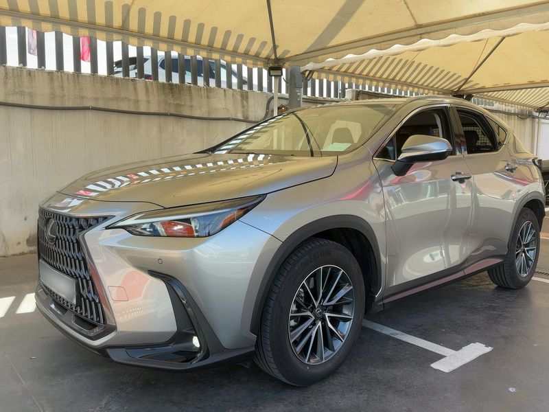 Lexus NX-Serie NX 450h+ E-Four