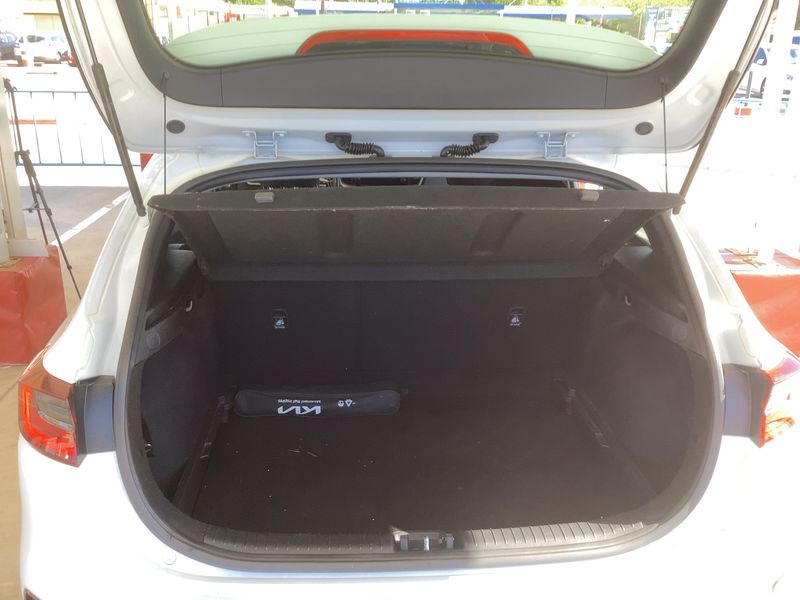 Kia cee'd 1.0 TGDI Drive — zdjęcie 10