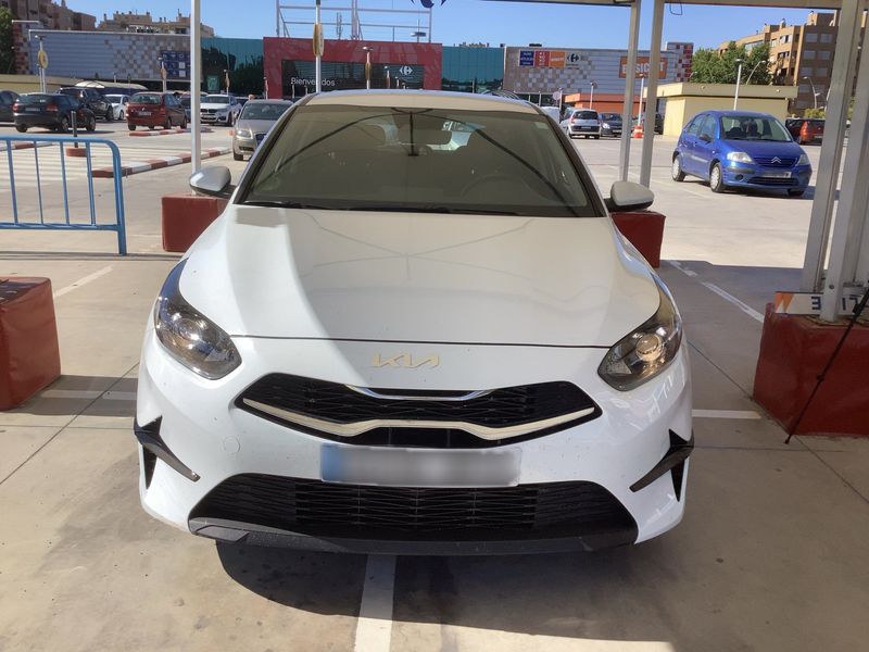 Kia cee'd 1.0 TGDI Drive — zdjęcie 9