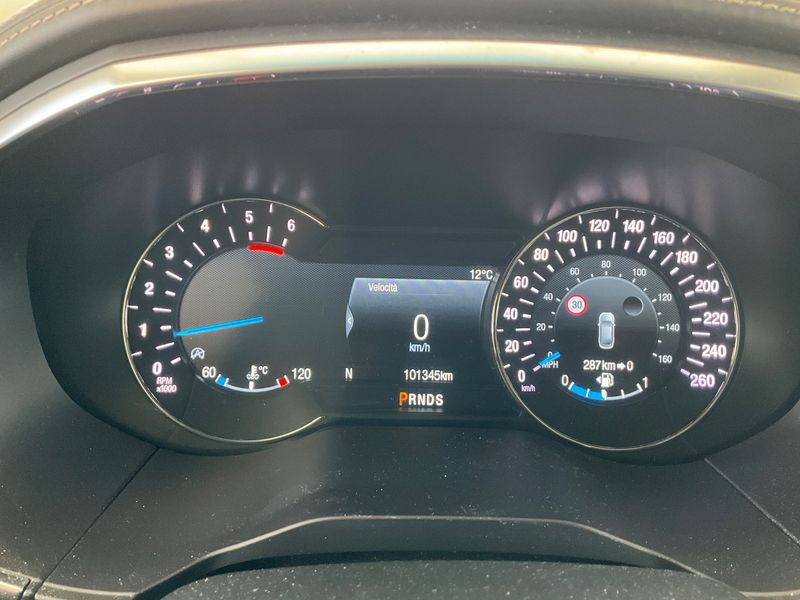 Ford Edge 2.0 TDCi EcoBlue Bi-Turbo Vignale 4x4 — zdjęcie 13