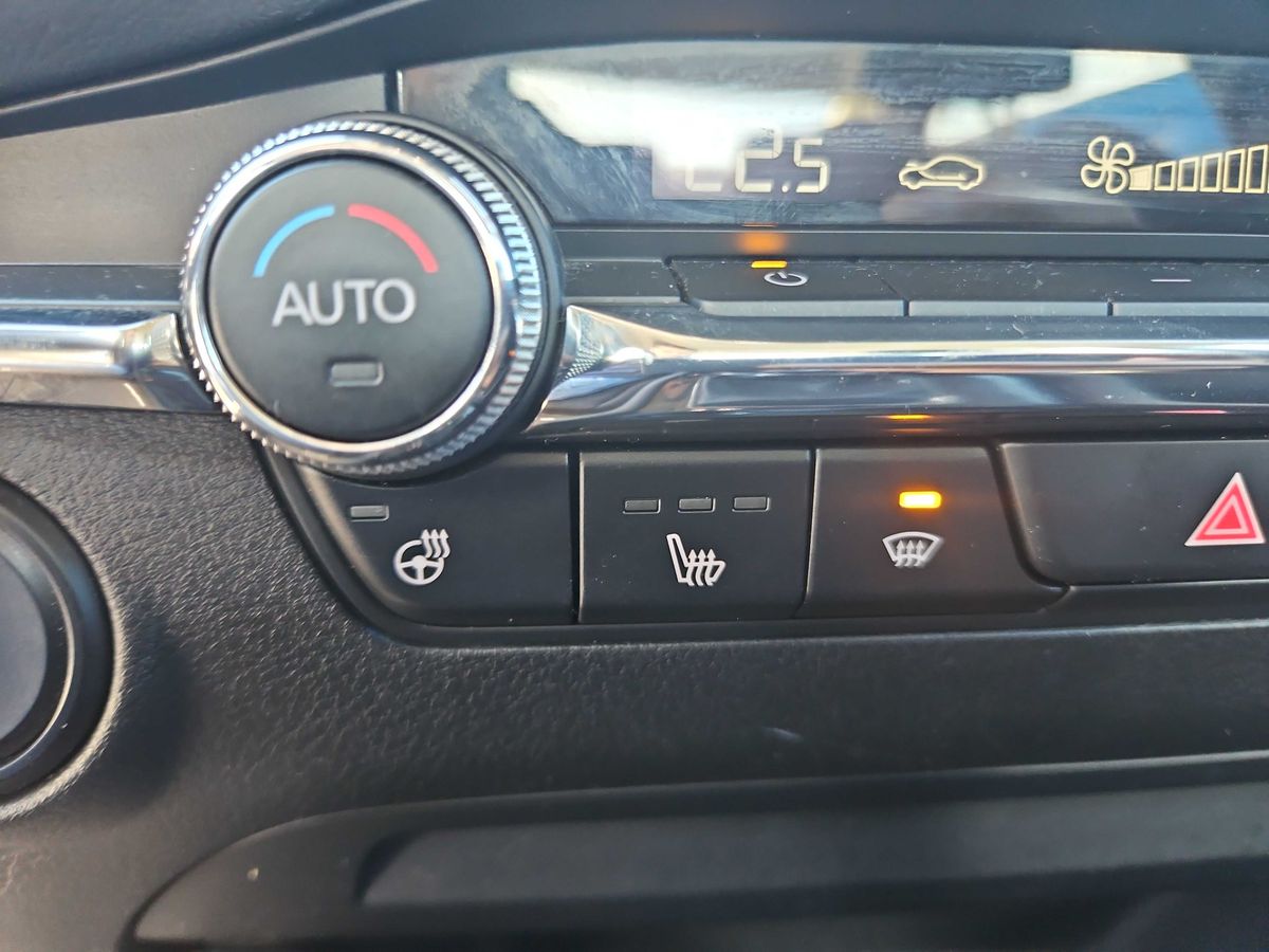 Mazda 3 2020 — photo 25