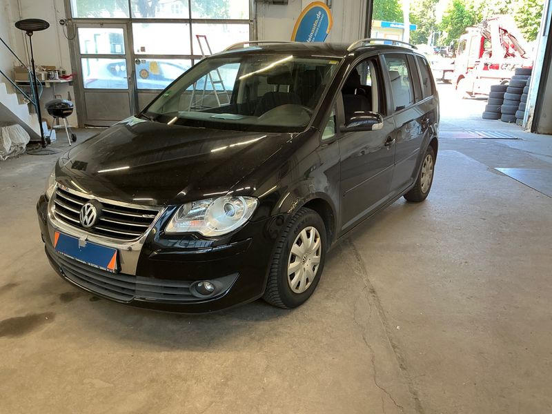 Volkswagen Touran 2.0 TDI Trendline 2009