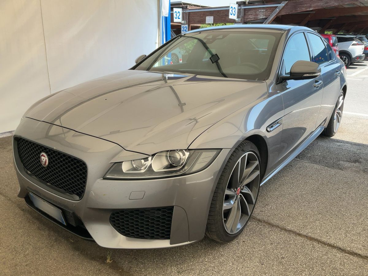 Jaguar XF 2020