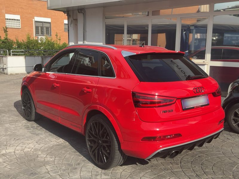 Audi RS Q3 2.5 TFSI quattro — zdjęcie 3