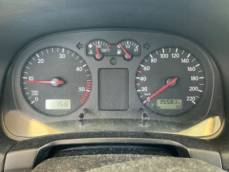 Volkswagen Golf IV 1.9 TDI Comfortline — zdjęcie 4