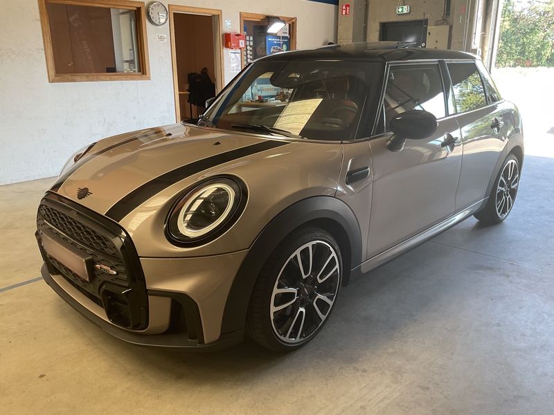 MINI Cooper John Cooper Works Trim