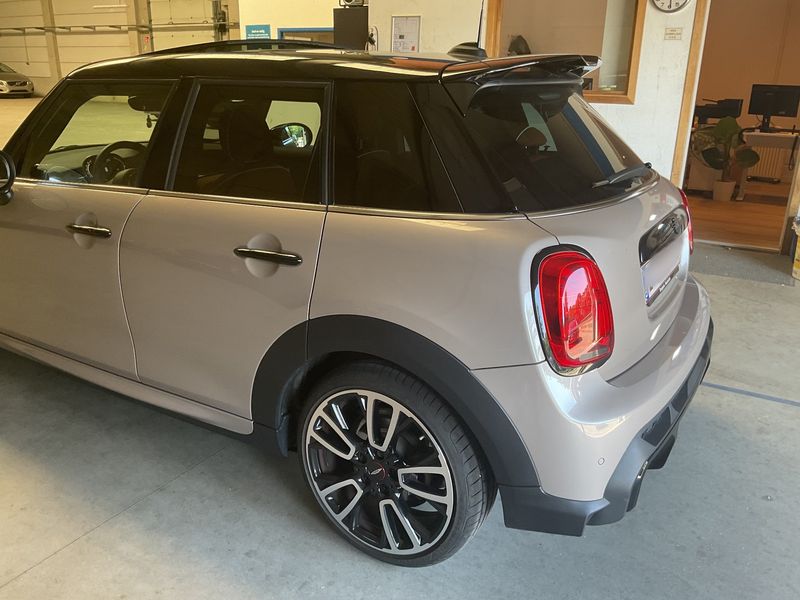 MINI Cooper John Cooper Works Trim — zdjęcie 3