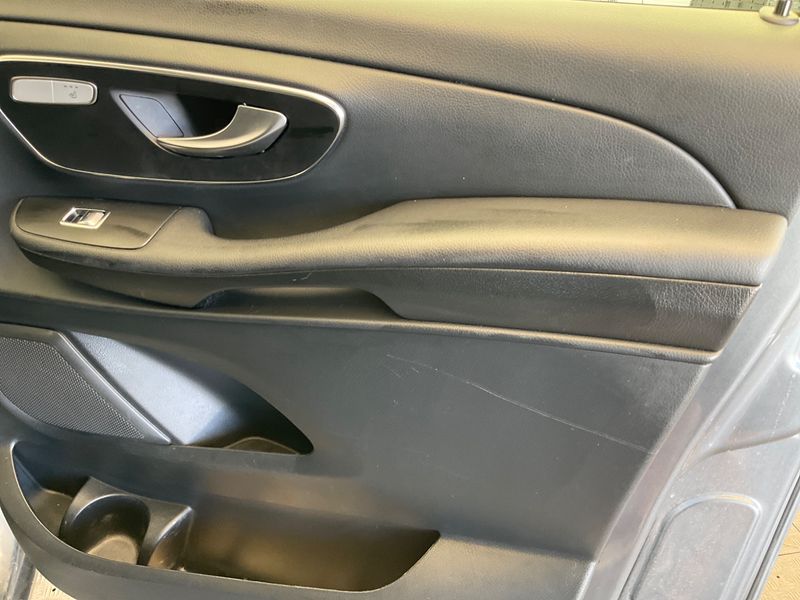 Mercedes-Benz V-Klasse V 250 d EDITION lang 2020 – снимка 28