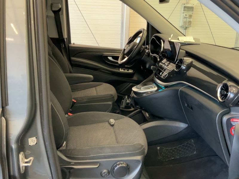 Mercedes-Benz V-Klasse V 250 d EDITION lang 2020 – снимка 17