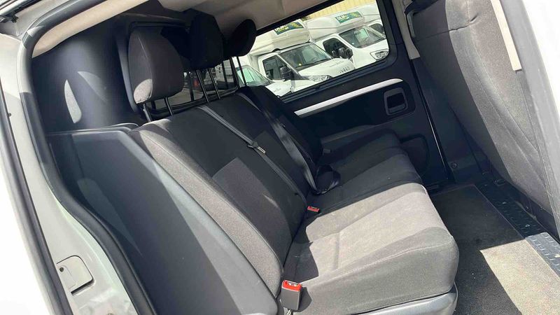 Peugeot Expert 2.0 Blue-HDi Cabine Approfondie Fixe Asphalt Long — zdjęcie 12