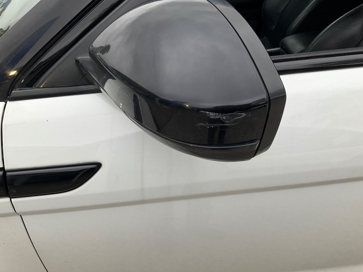 Land Rover 2018 — photo 42