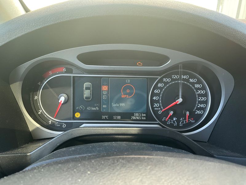 Ford Galaxy 2.2 TDCi Titanium — zdjęcie 4