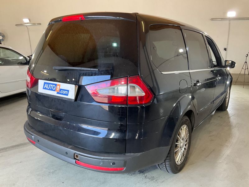 Ford Galaxy 2.2 TDCi Titanium — zdjęcie 2