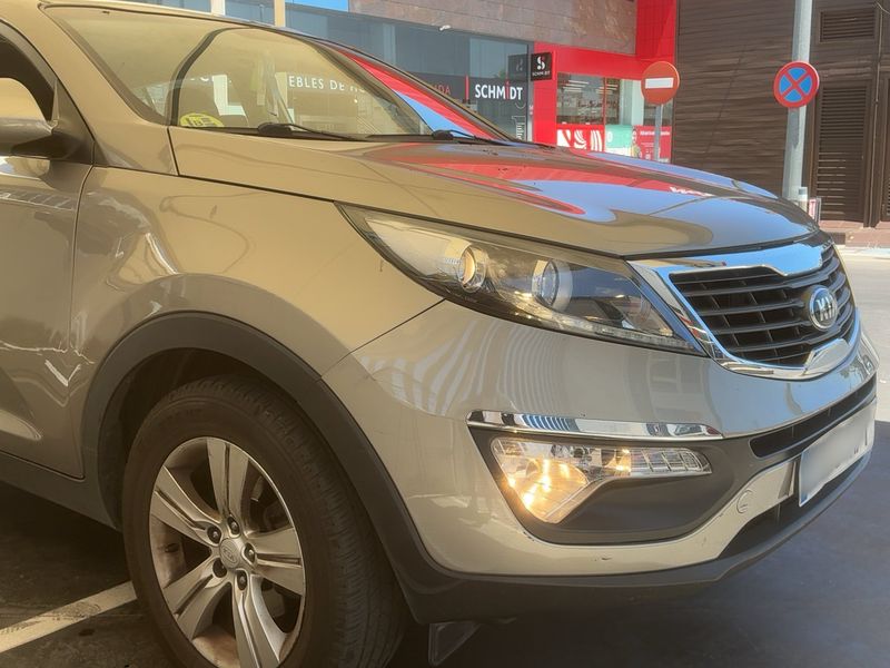 Kia Sportage 1.7 CRDi Drive 4x2 — zdjęcie 8
