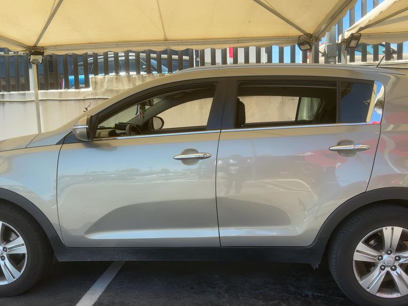 Kia Sportage 1.7 CRDi Drive 4x2 — zdjęcie 4