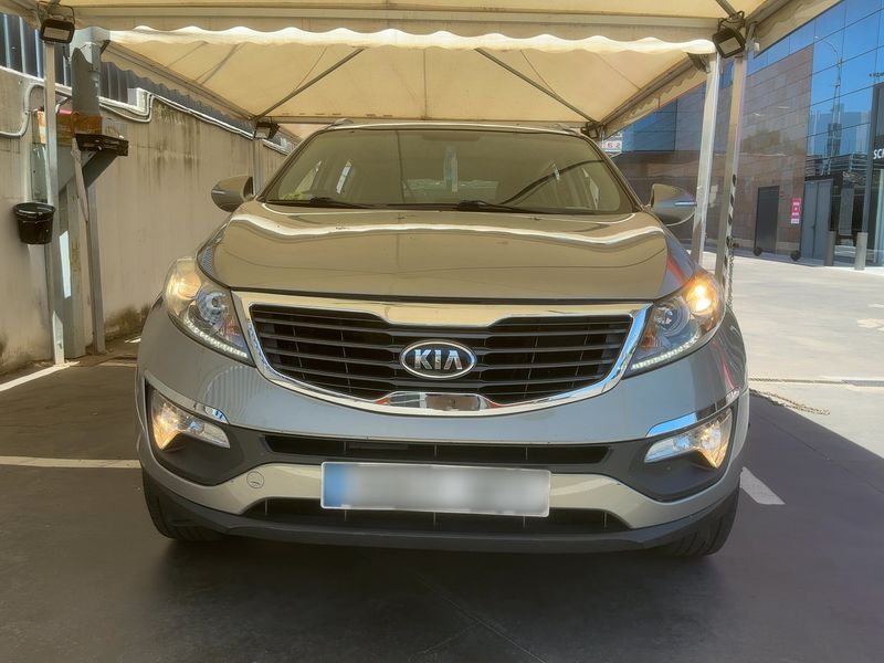 Kia Sportage 1.7 CRDi Drive 4x2 — zdjęcie 9