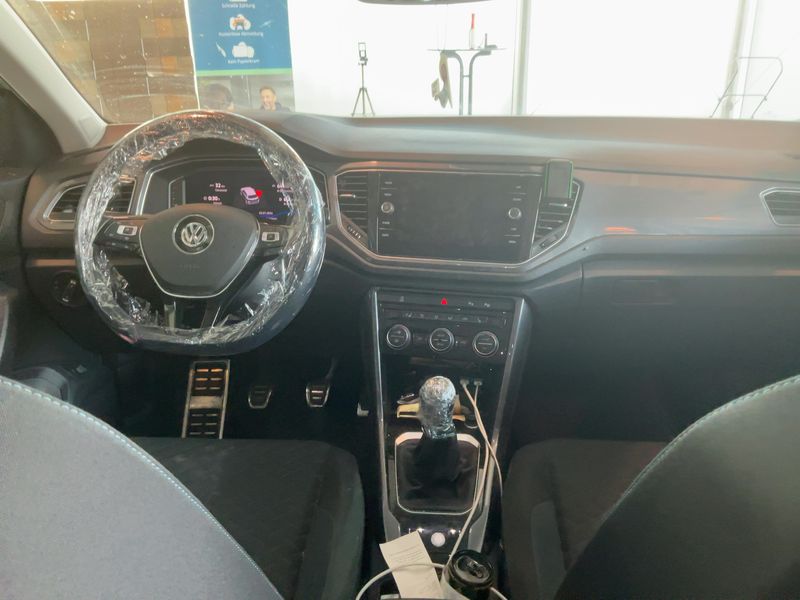 Volkswagen T-Roc 1.6 TDI Design — zdjęcie 12