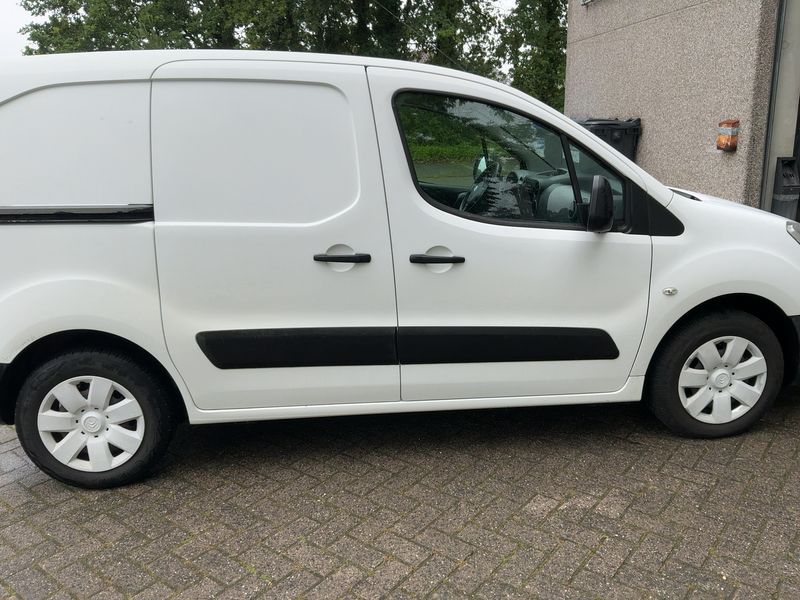 Citroen Berlingo 1.6 HDi Niveau B L1 — zdjęcie 7