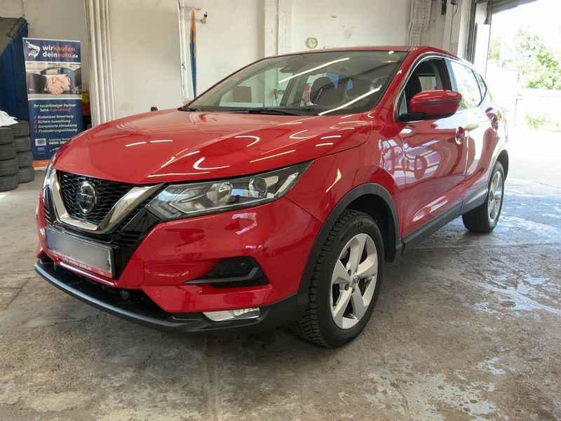 Nissan Qashqai 1.3 DIG-T Shiro — zdjęcie 1