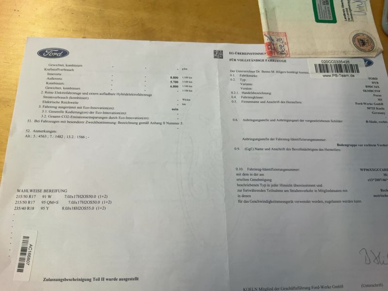 Ford Focus 2.0 EcoBoost ST — zdjęcie 16